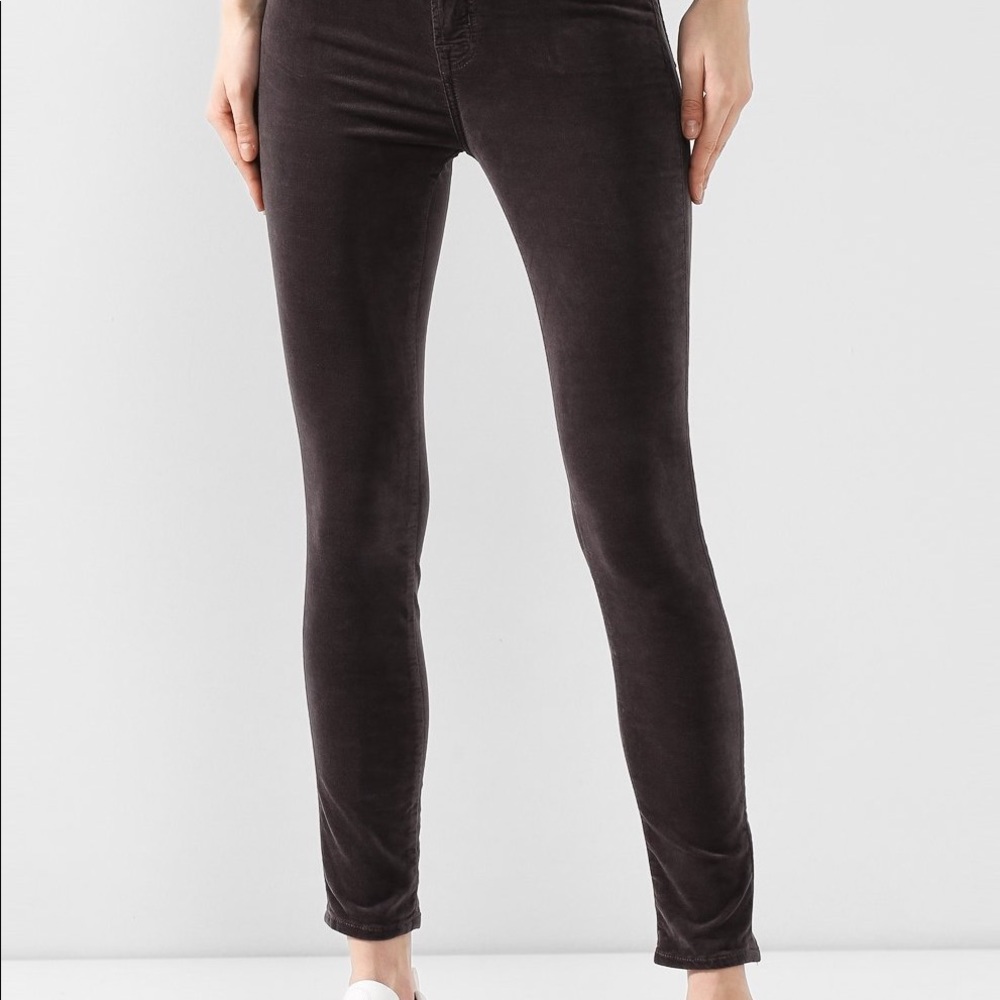 NWT  J Brand Velvet Leenah Jeans 26